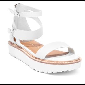 Dolce Vita Gladiator platform flats 7